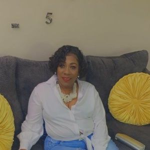 Meet your Posher, Janice